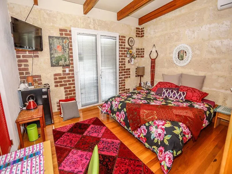 *** Bed & Breakfast Kellers Bed And Breakfast Perth Australia